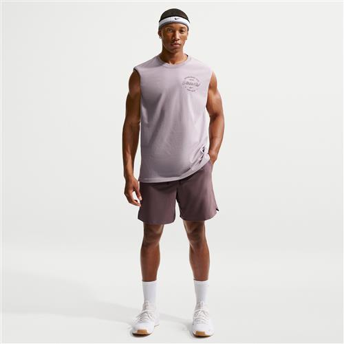 Alsidige Nike Unlimited-Dri-FIT-shorts (18 cm) uden for til mænd - lilla