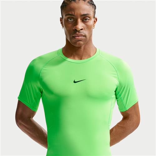 Tætsiddende Nike Pro Dri-FIT-fitnessoverdel med korte ærmer til mænd - grøn
