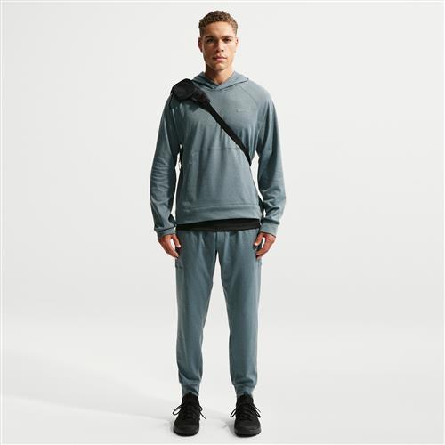 Nike Primary NanoKnit Dri-FIT Performance-joggers med UV-beskyttelse til mænd - grå