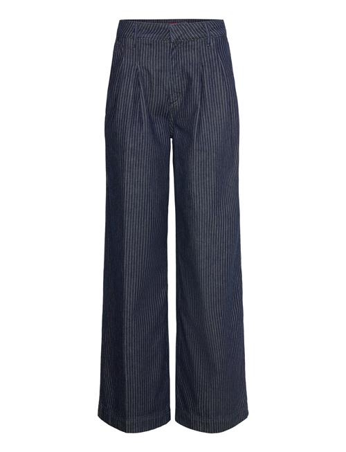 HUGO | Gisari | 29 x 32