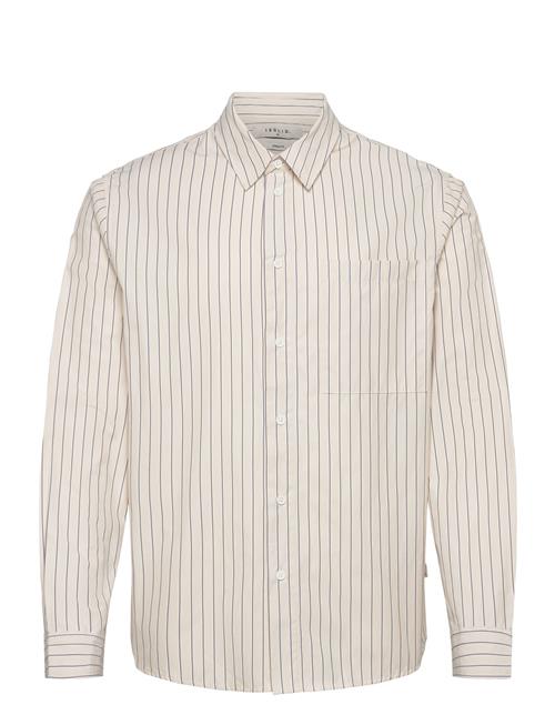 Solid | Sdtucker | XL