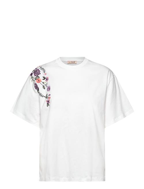 A-View | Best Fluschiatee | 42