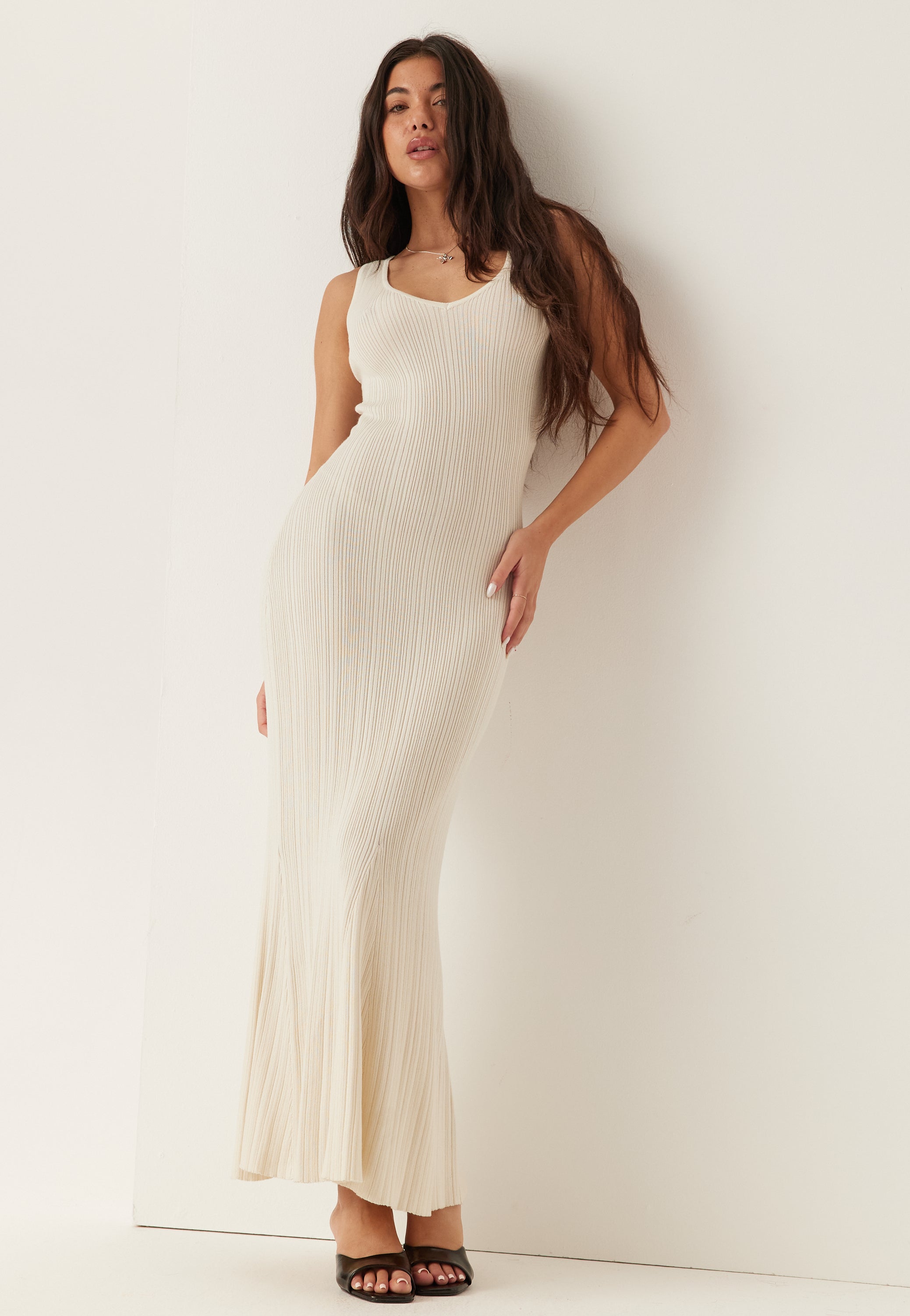 BUBBLEROOM Knitted V-neck Dress