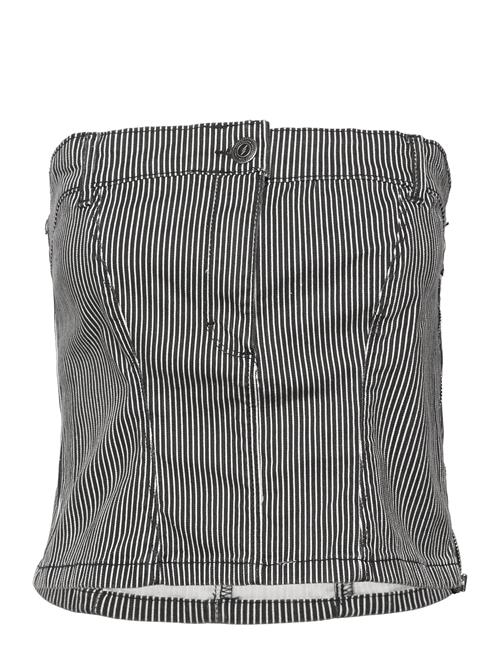 Sofie Schnoor | Corsage | 38