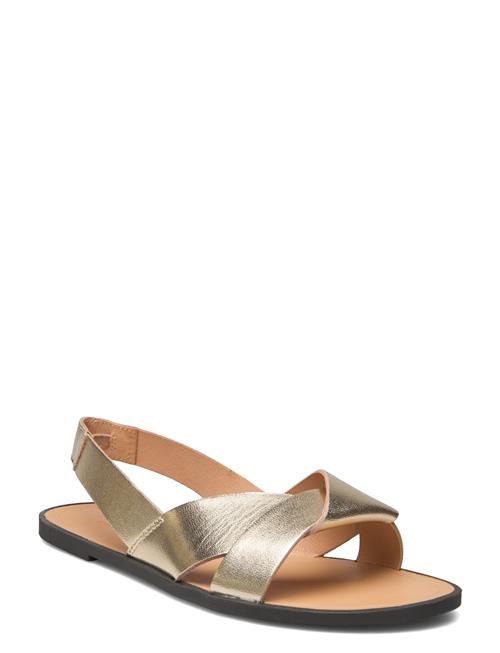 VAGABOND | Tia 2.0 | 37