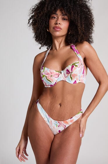 Hunkemöller Ayana bikinitrusse med høj benudskæring Hvid