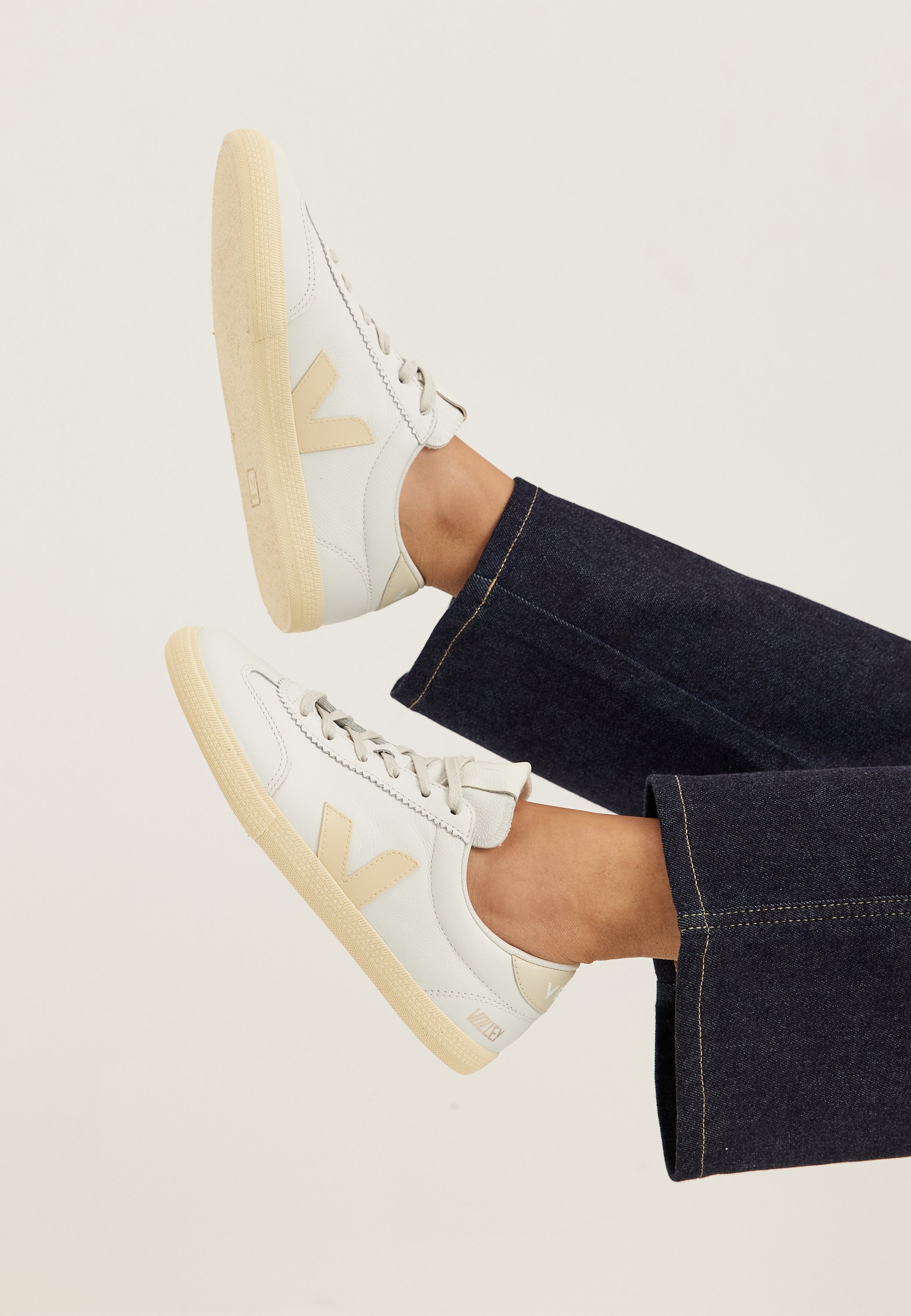 VEJA Volley Signature