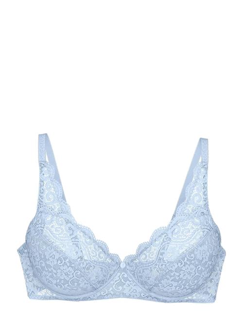 Se Triumph | Amourette N | E x 80 hos Booztlet