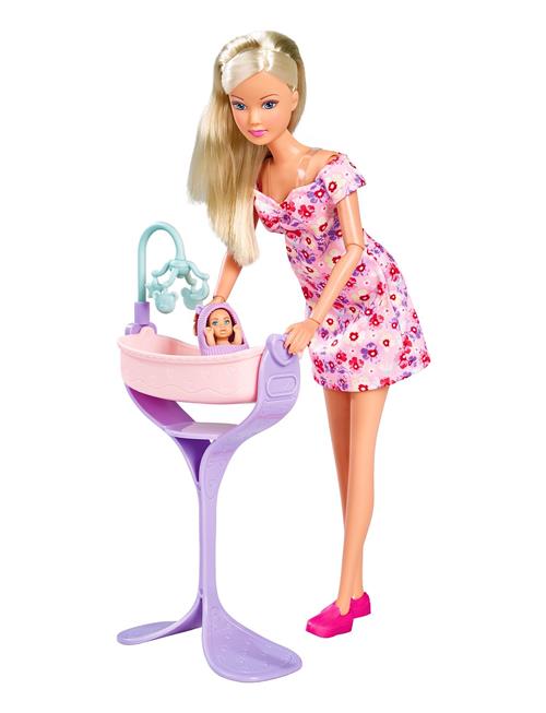 Steffi Love | Steffi Love Pregnant With Growing Belly | ONE SIZE