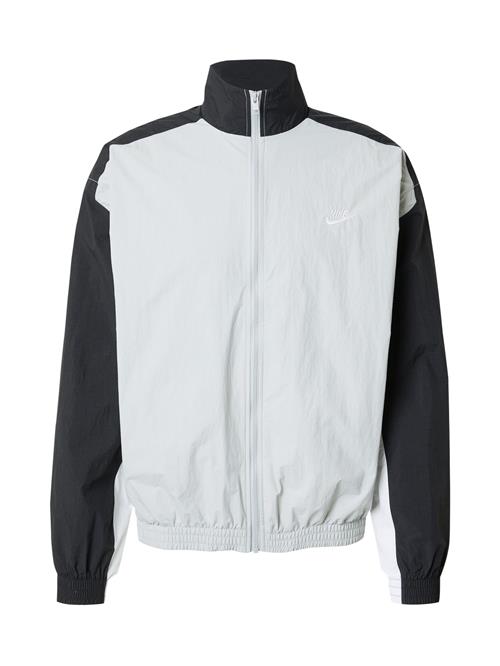 Nike Sportswear Overgangsjakke 'CLUB'  grå / sort / hvid