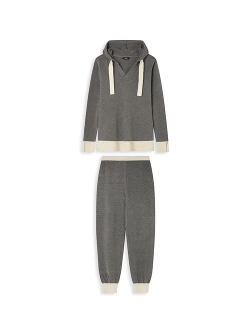 Gisela Pyjamas  grå / hvid