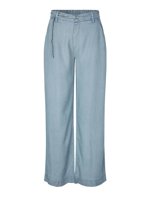 mbyM | Karolin-M | M