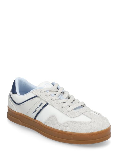 Tommy Hilfiger | The Greenwich Mix Media | 41