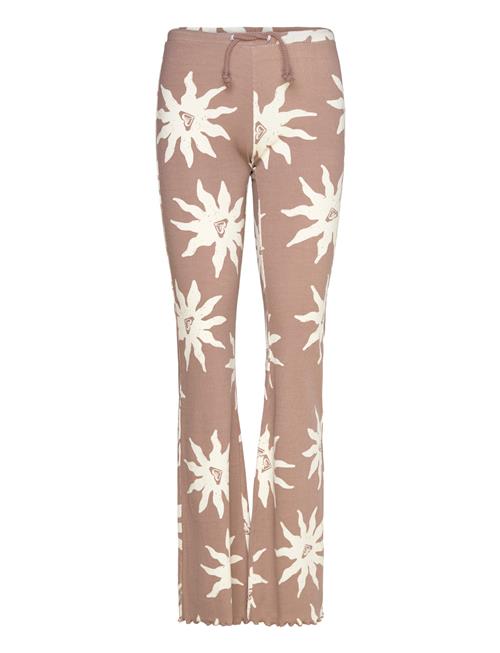 Roxy | Chasing Tan | M