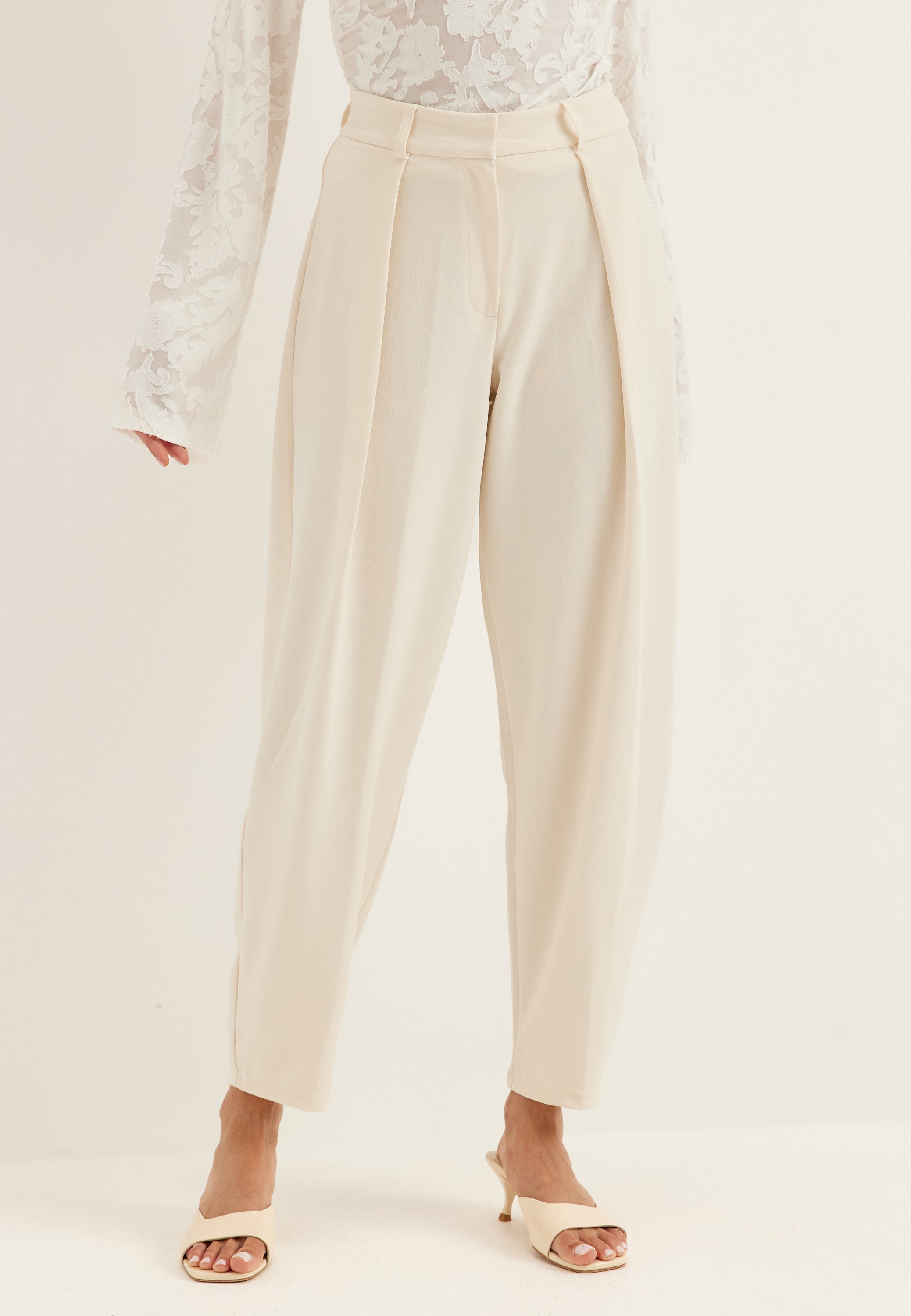BUBBLEROOM Soft Suit Barrel Pants