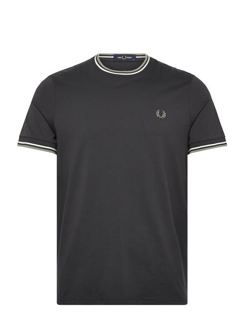 Fred Perry | Twin Tipped T-Shirt | M