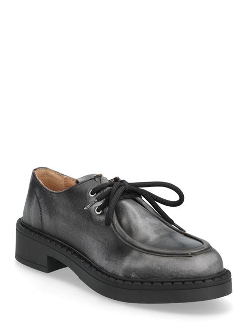 Pavement | Evelyn | 41