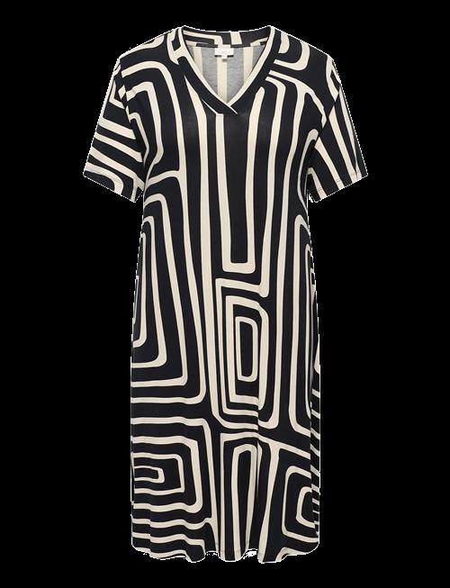ONLY Carmakoma | Carfyrla S/S V-Neck Blk Aop Dress Jrs | 42-44