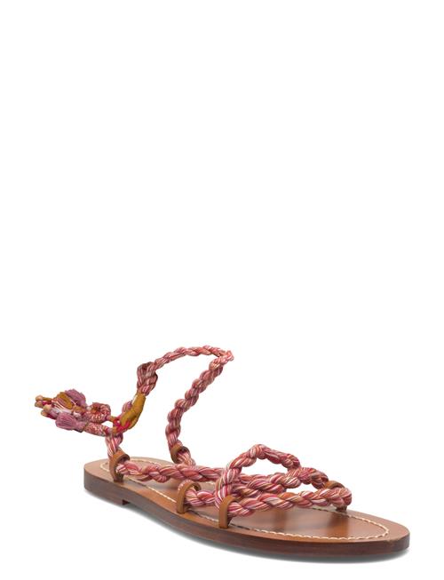 Closed | Strappy Sandal | 37