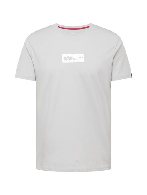 Se ALPHA INDUSTRIES Bluser & t-shirts  grå / sølv hos About You