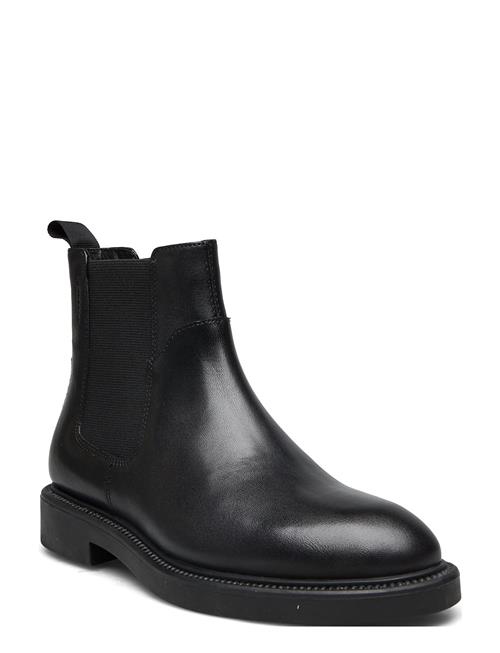 VAGABOND | Alex W | 36