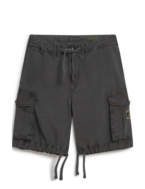 Superdry | Parachute Light Short | 34