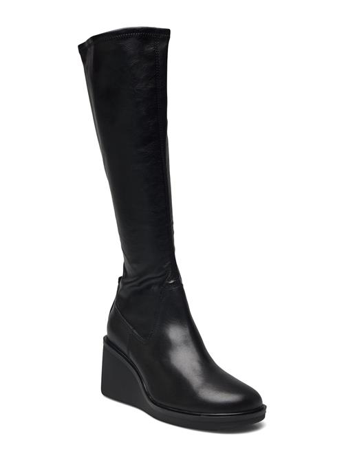 VAGABOND | Deena | 40