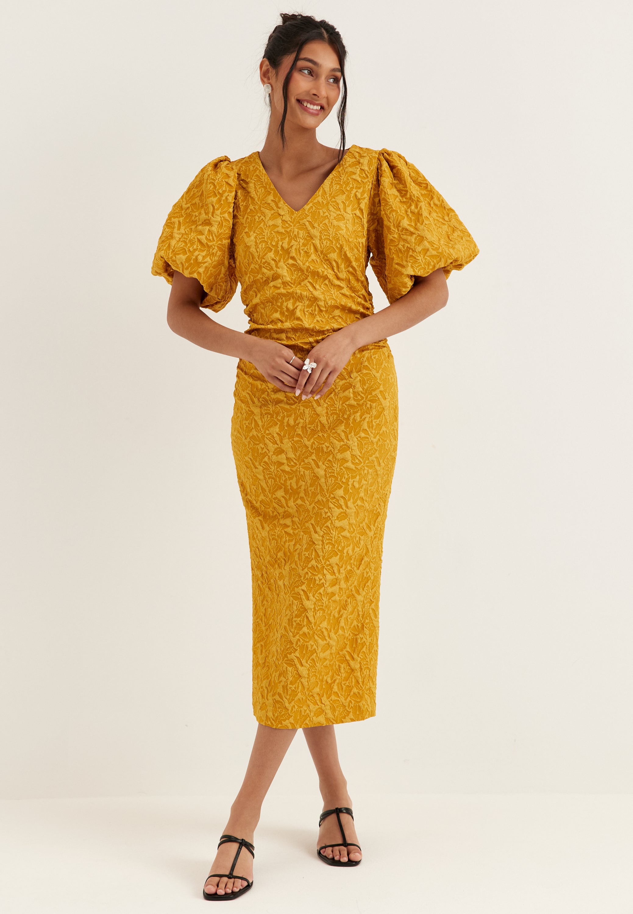 BUBBLEROOM OCCASION Puff Sleeve Jacquard Midi Dress