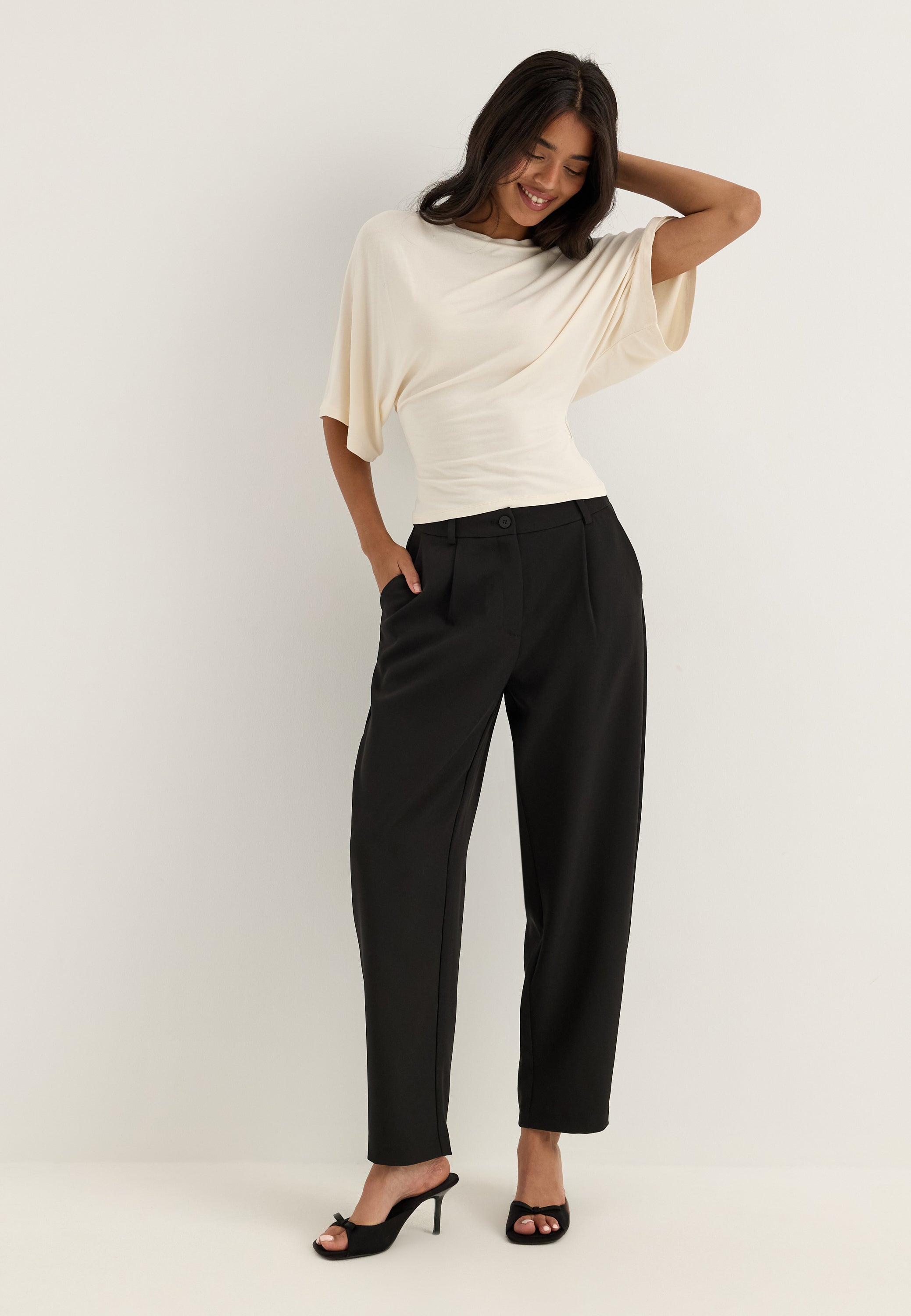 BUBBLEROOM Mid Waist Barrel Trousers