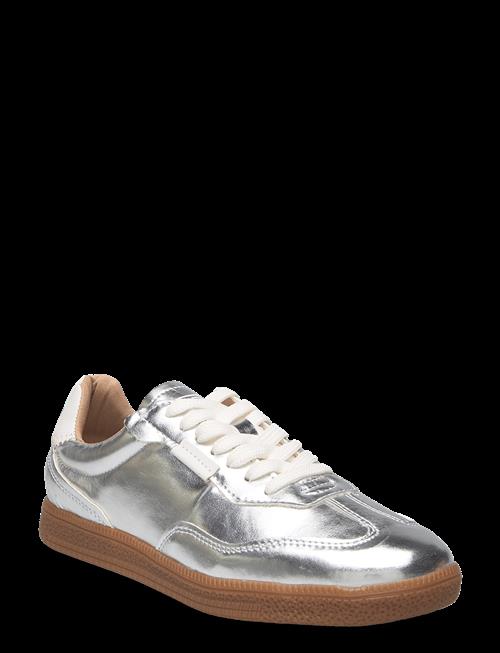 Steve Madden | Emporia Sneaker | 37