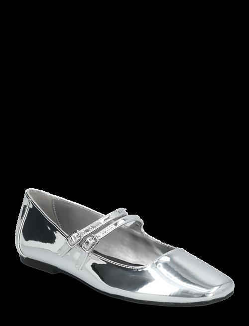 Steve Madden | Alisah Sandal | 37