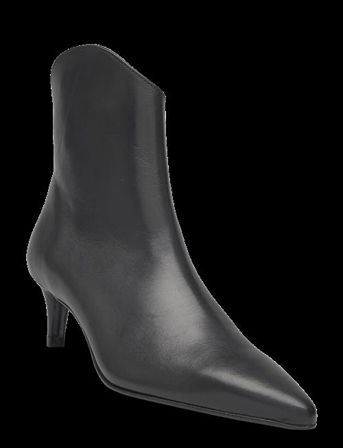 Malina | Izzie Kitten Heel Ankle Boots | 38