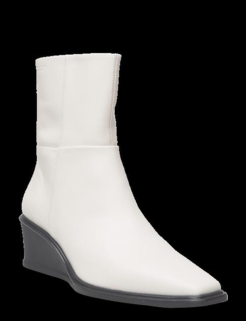 VAGABOND | Aino | 36