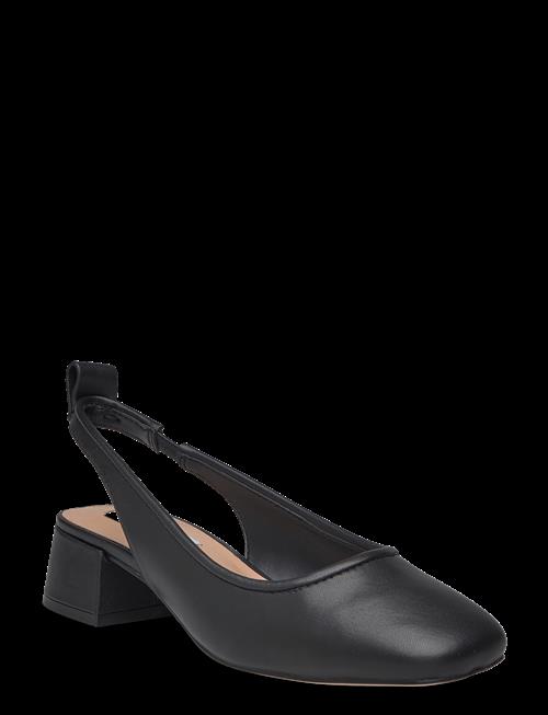Steve Madden | Smitten Sandals | 37
