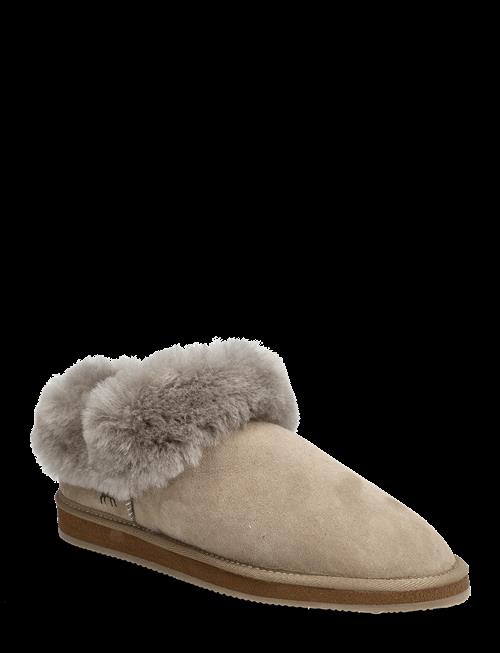 Shepherd | Alaska Outdoor | 38