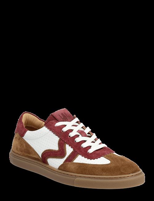 Billi Bi | Sport | 41