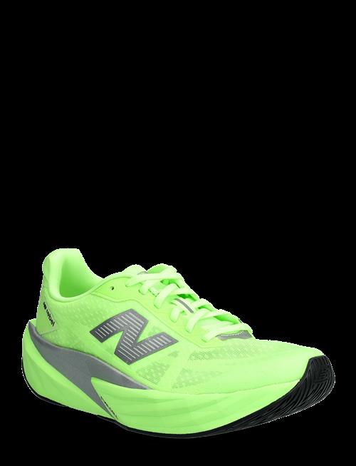 New Balance | New Balance Fuelcell Rebel V5 | 38