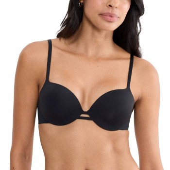 Triumph BH Body Make-Up Illusion WHP EX Sort D 70 Dame