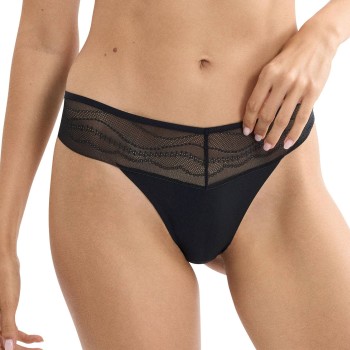 Triumph Trusser Breathe and Lift Smart String Sort Medium Dame