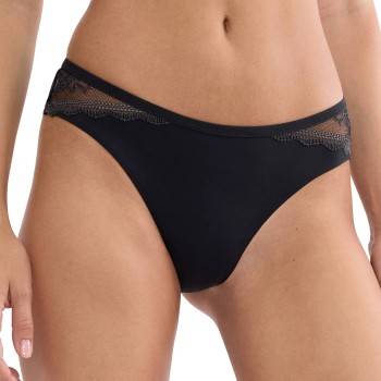 Triumph Trusser Comfort Allure Brazilian Sort 44 Dame