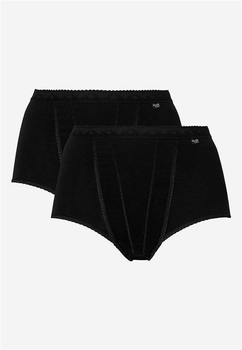 Sloggi Maxitrusse med en let shaping-effekt Control 2-pack