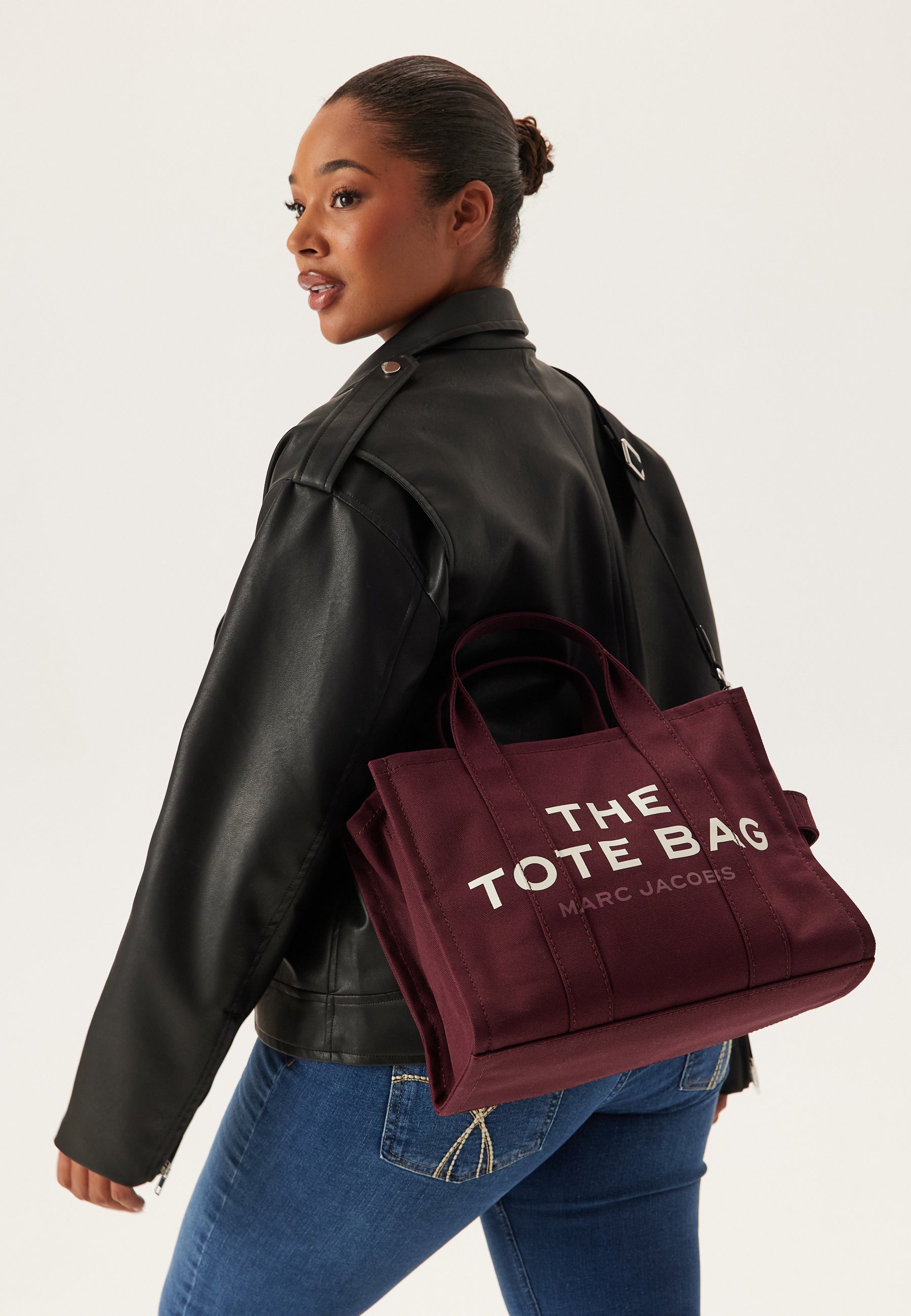 Marc Jacobs The Medium Traveler Tote