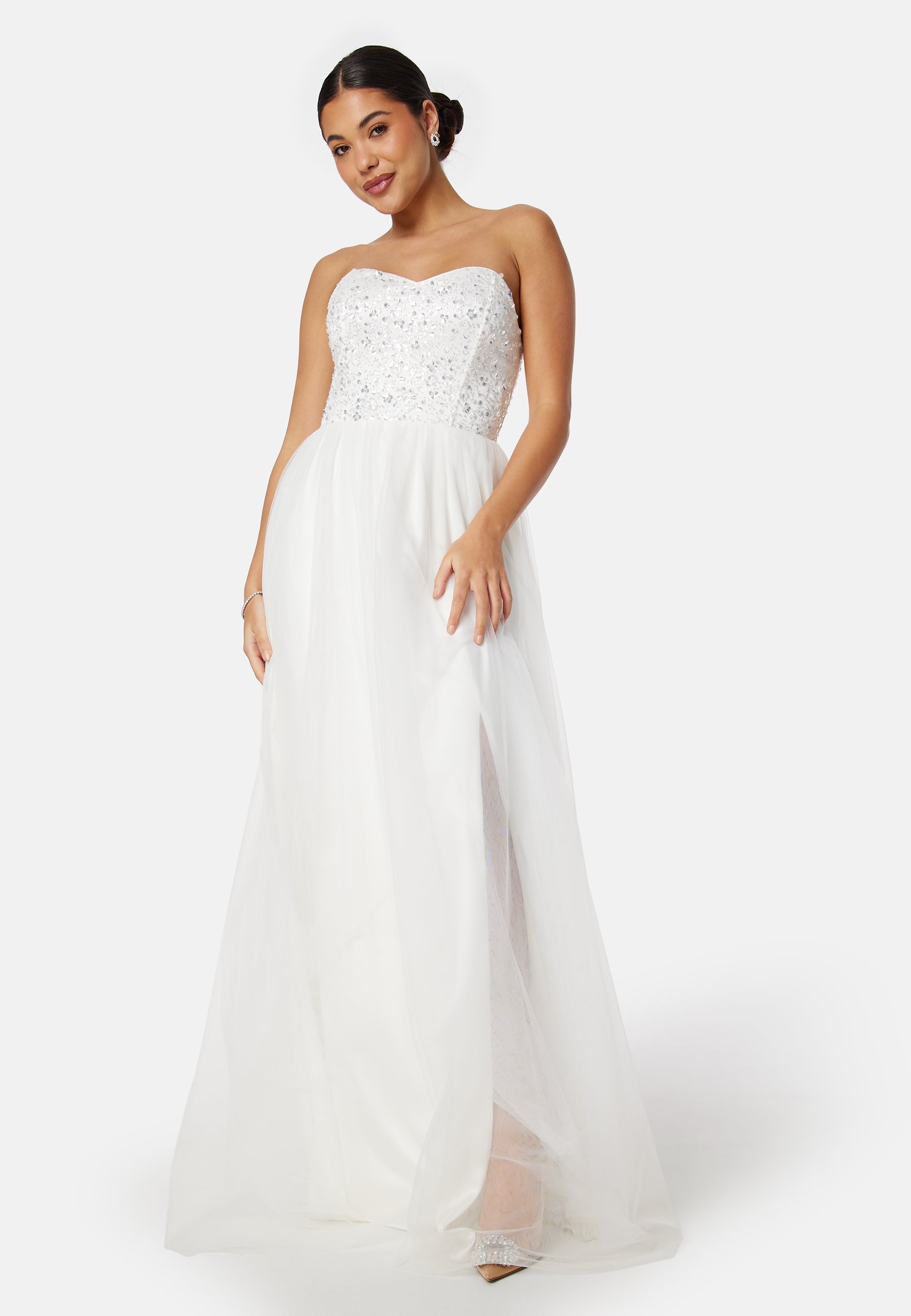 Bubbleroom Occasion Beaded Gown