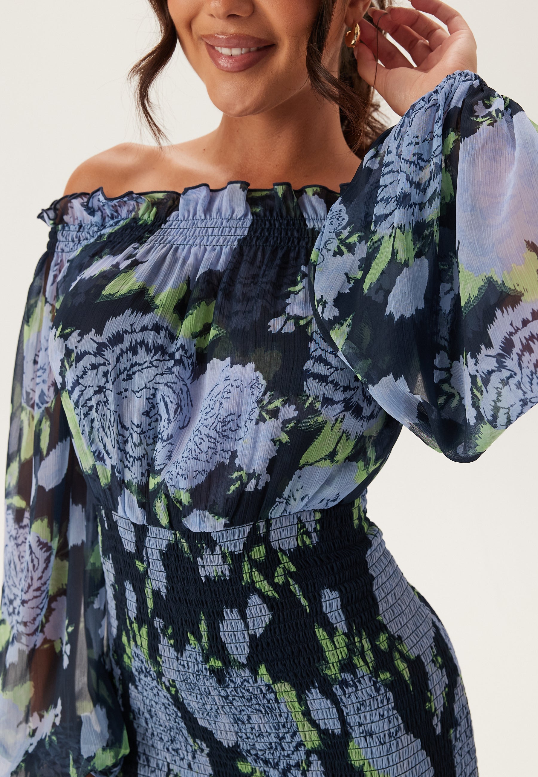 Bubbleroom Occasion Smock Off Shoulder Maxi Dress