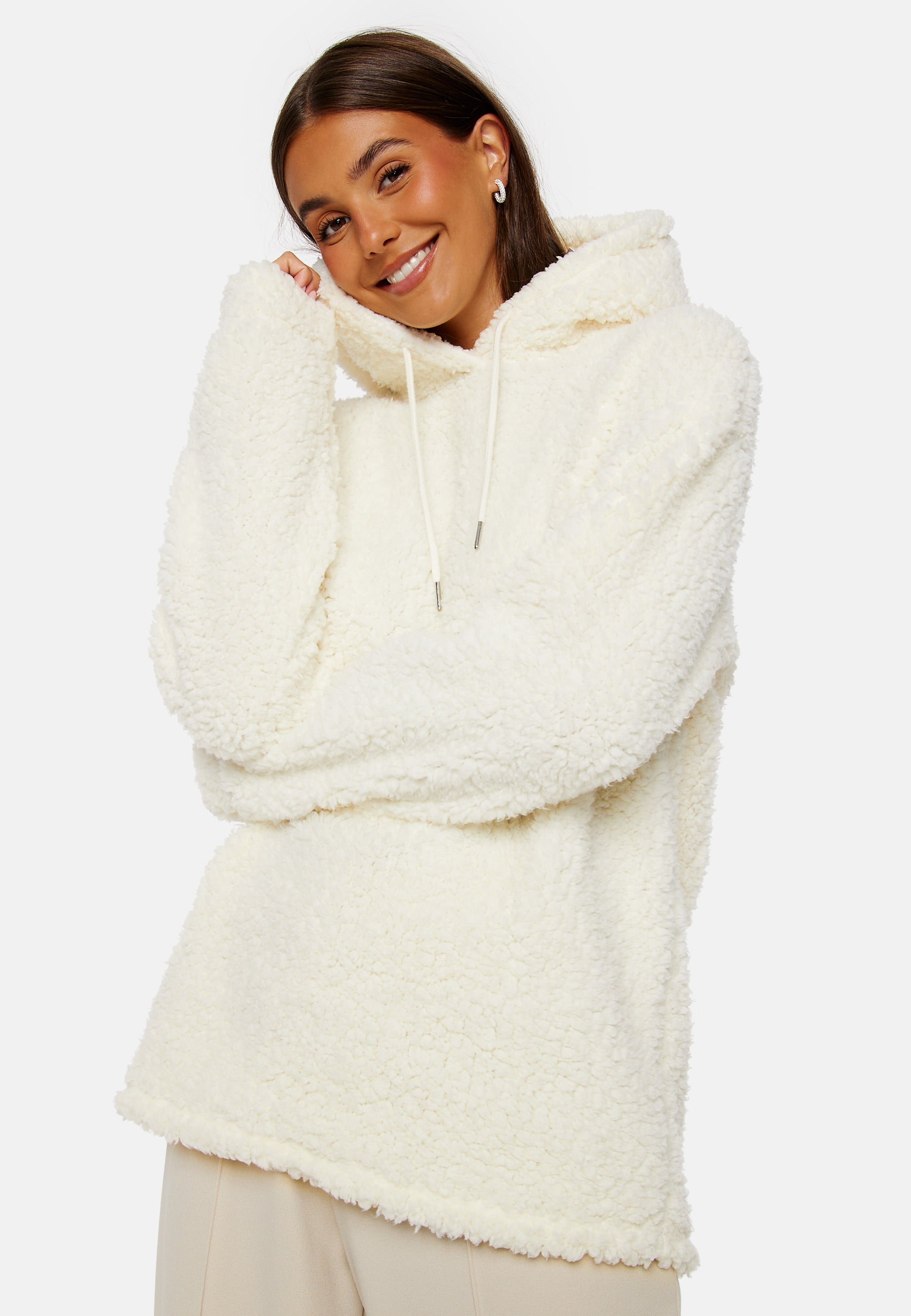 BUBBLEROOM Una fluffy teddy hoodie