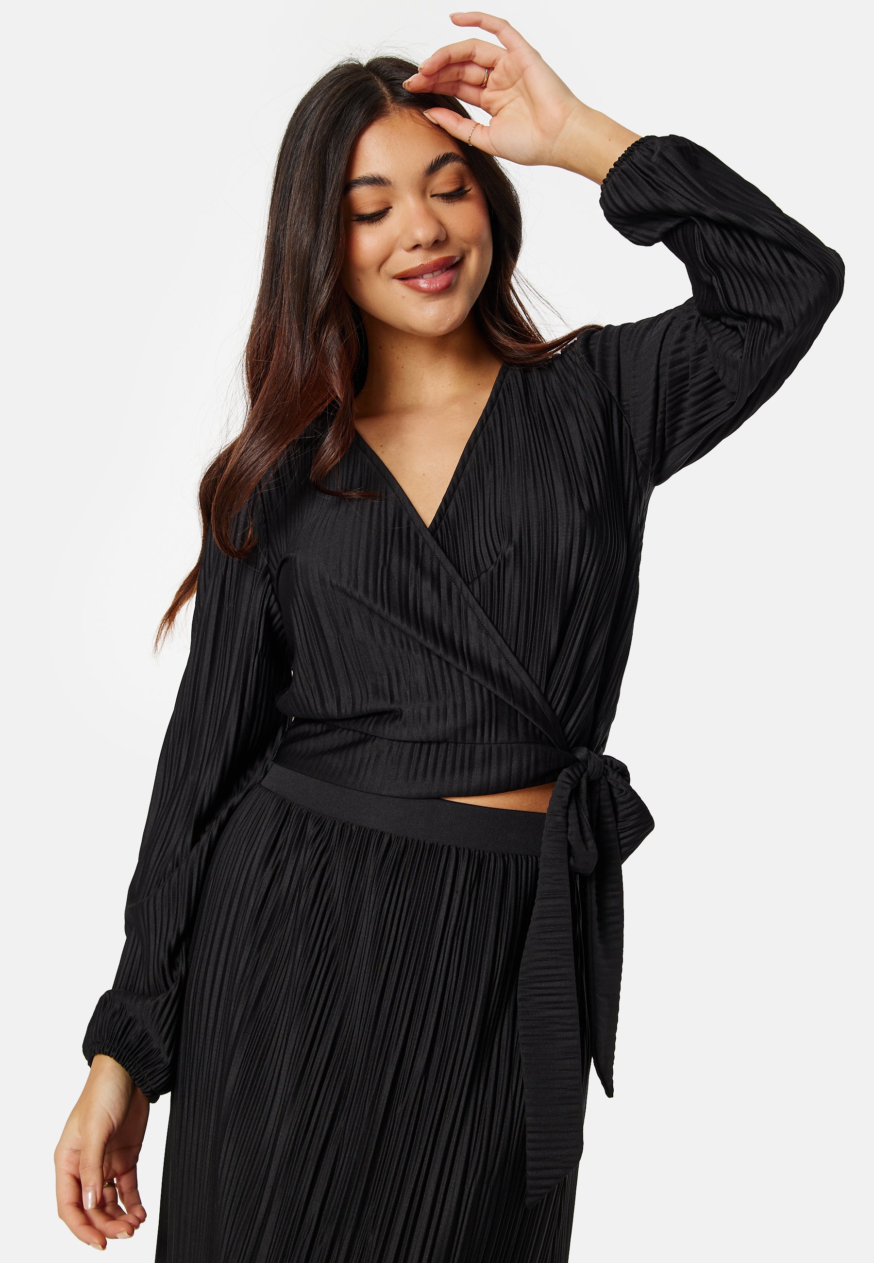 BUBBLEROOM Pleated Long Sleeve Wrap Top