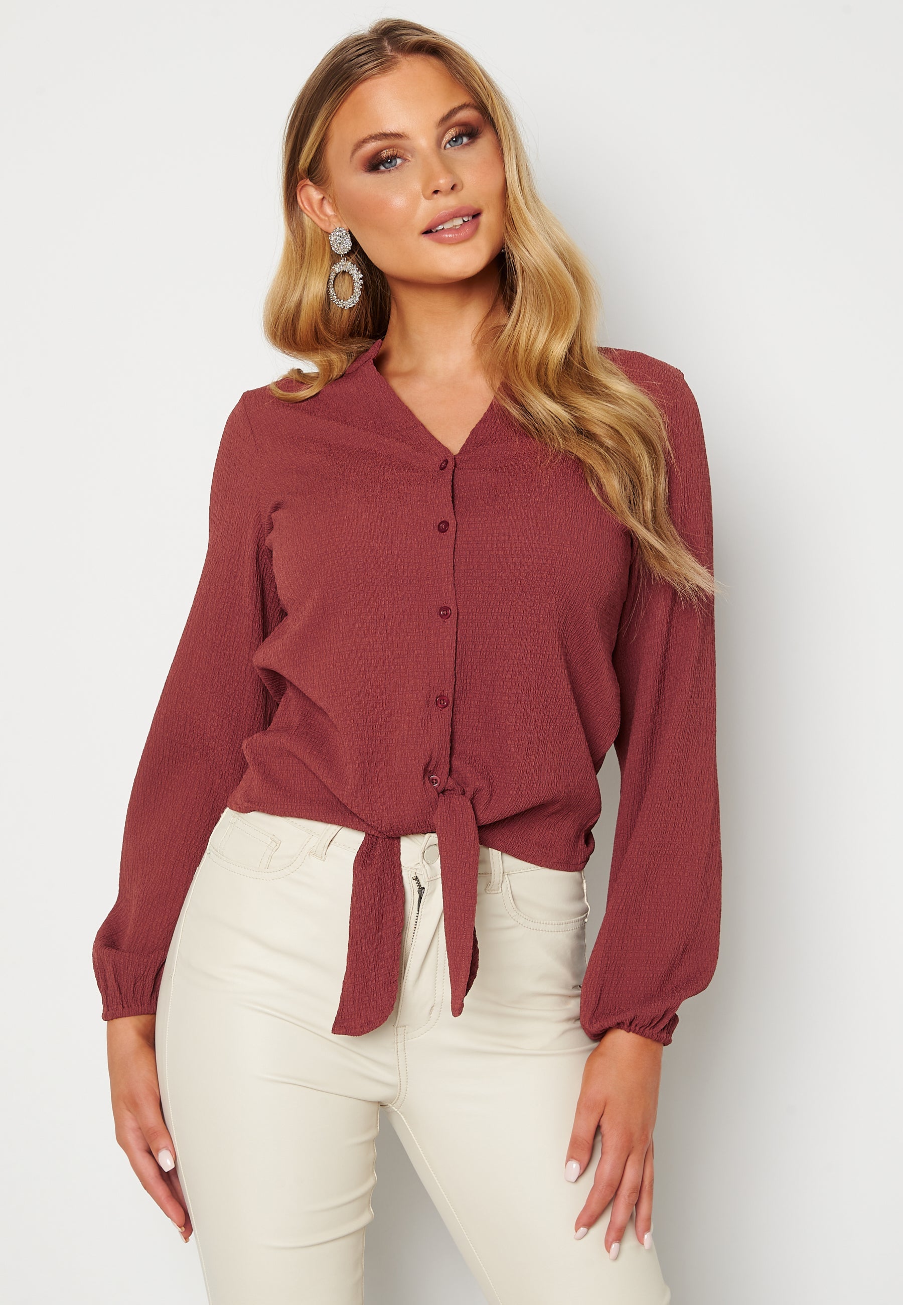 Happy Holly Lina knot blouse