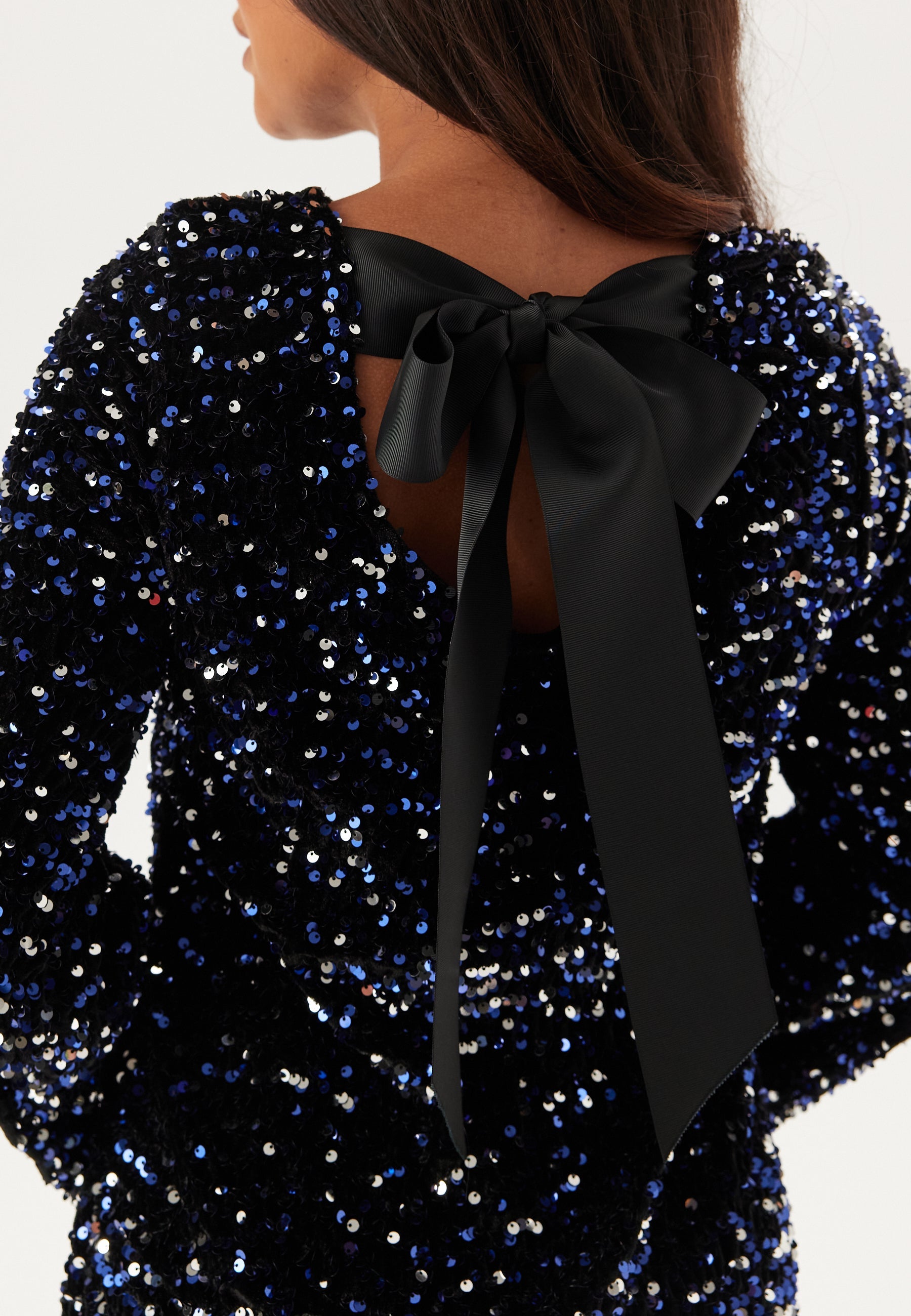 Pieces Pckam Ls Deep Back Bow Dress