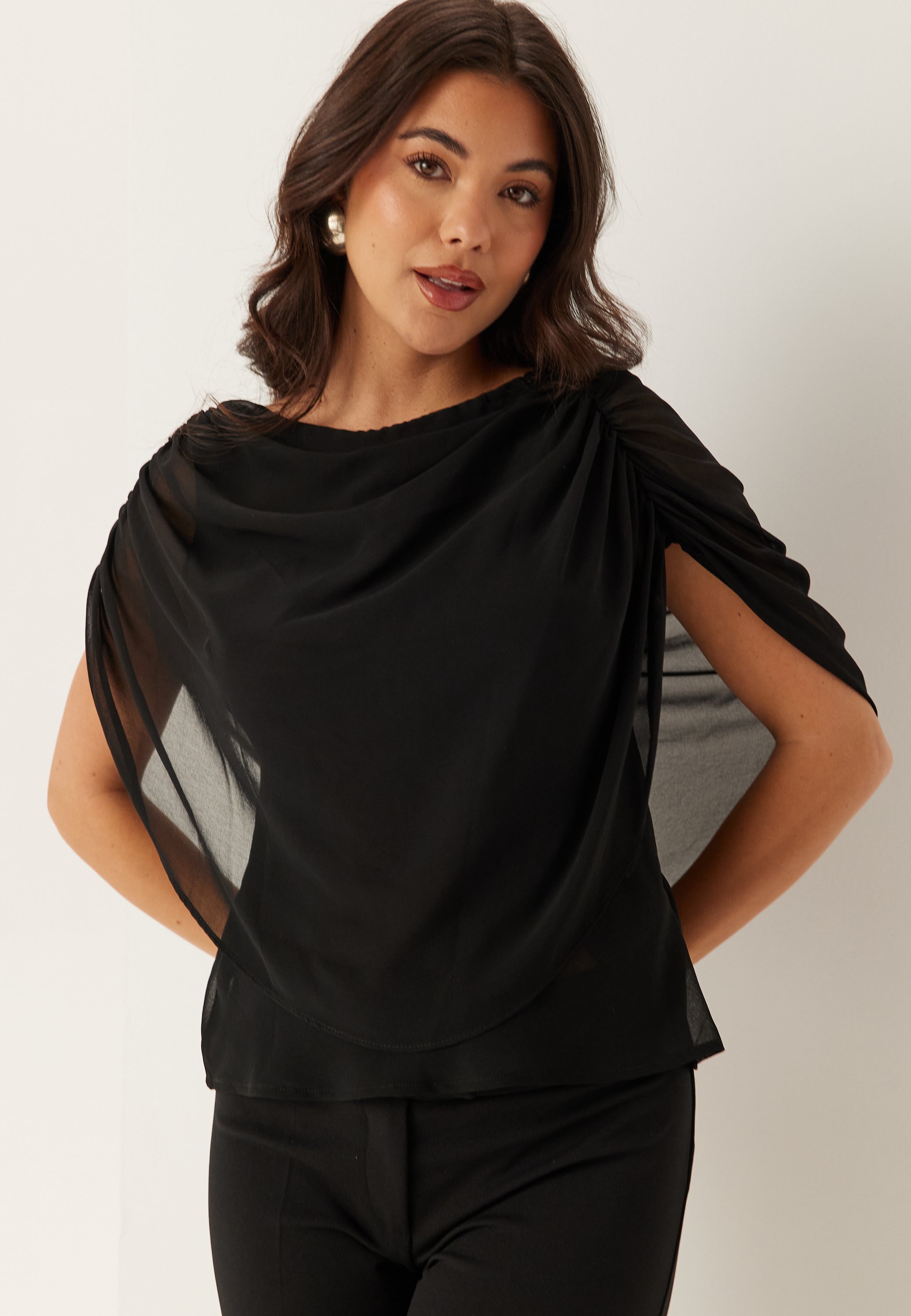 BUBBLEROOM Cape Sleeveless Blouse