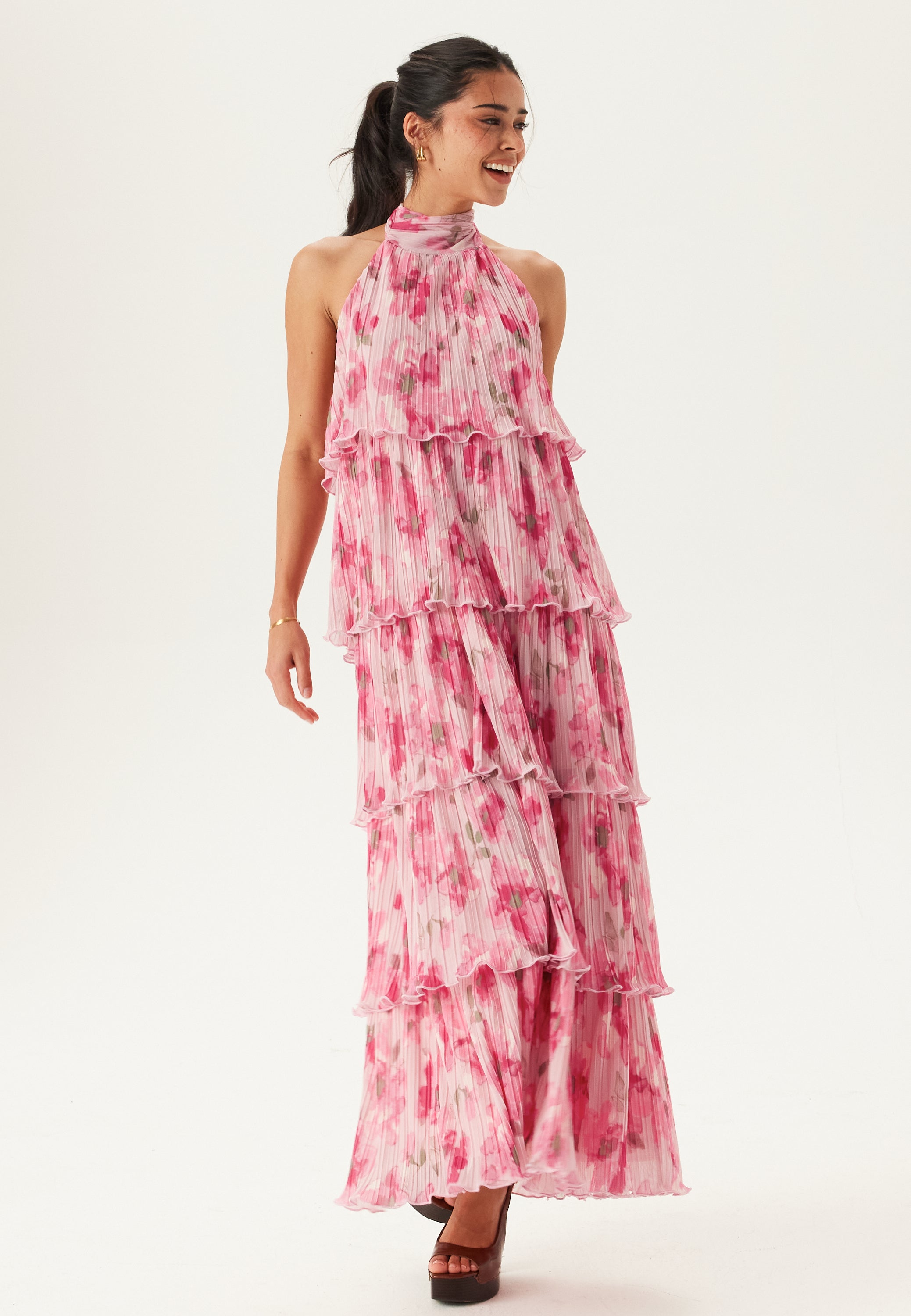 BUBBLEROOM Pleated Flounce Maxi Dress